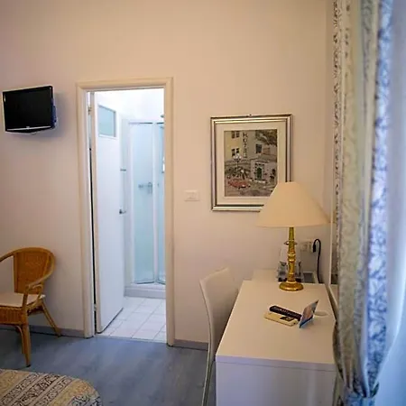 호텔 Ligure 3*